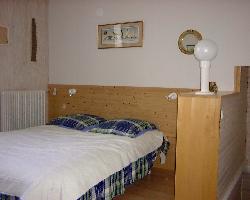 Chambre_blanche_2000_1_250p200q75.jpg (7776 octets)